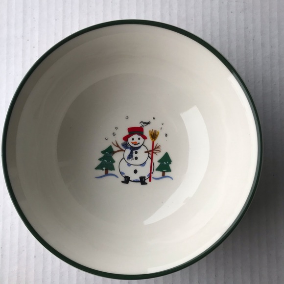 Set Of 2 Pfaltzgraff “Snow Village” Bowls 6.25” - Picture 1 of 8